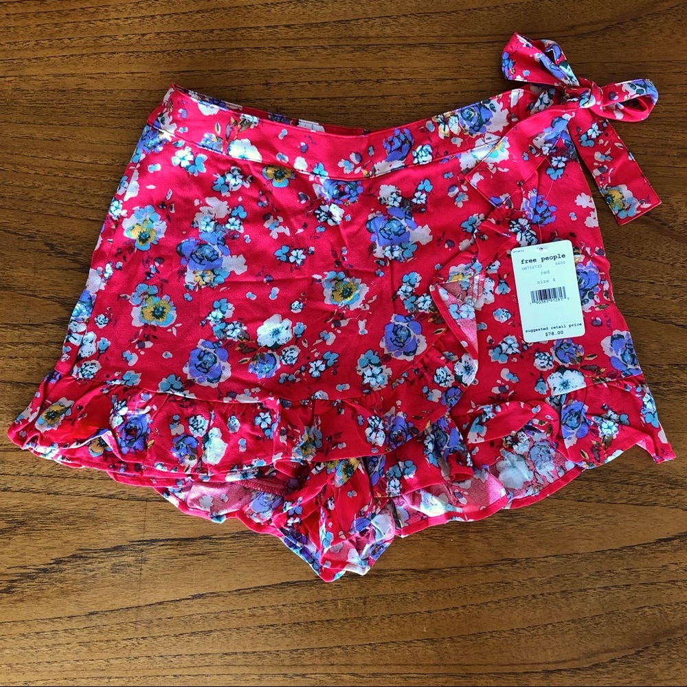 Free People Flirting Fleurs Ruffle Hem Skort in Red Floral